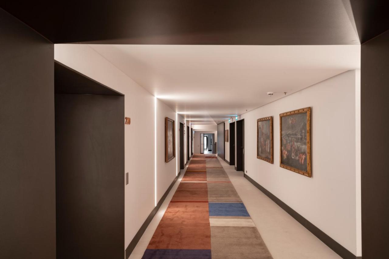 Parador De Turismo De Леон Екстер'єр фото Corridor