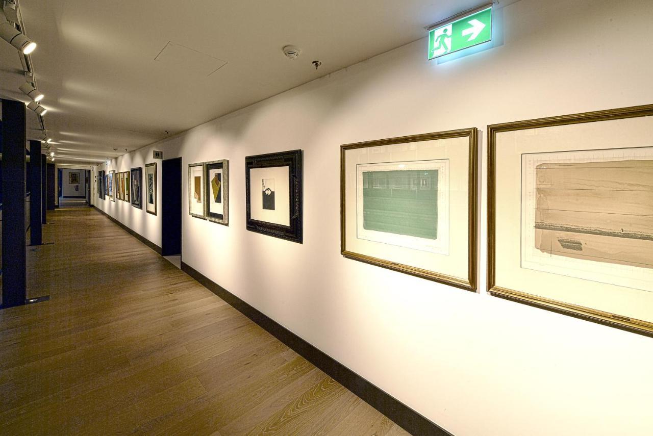 Parador De Turismo De Леон Екстер'єр фото The Art Gallery