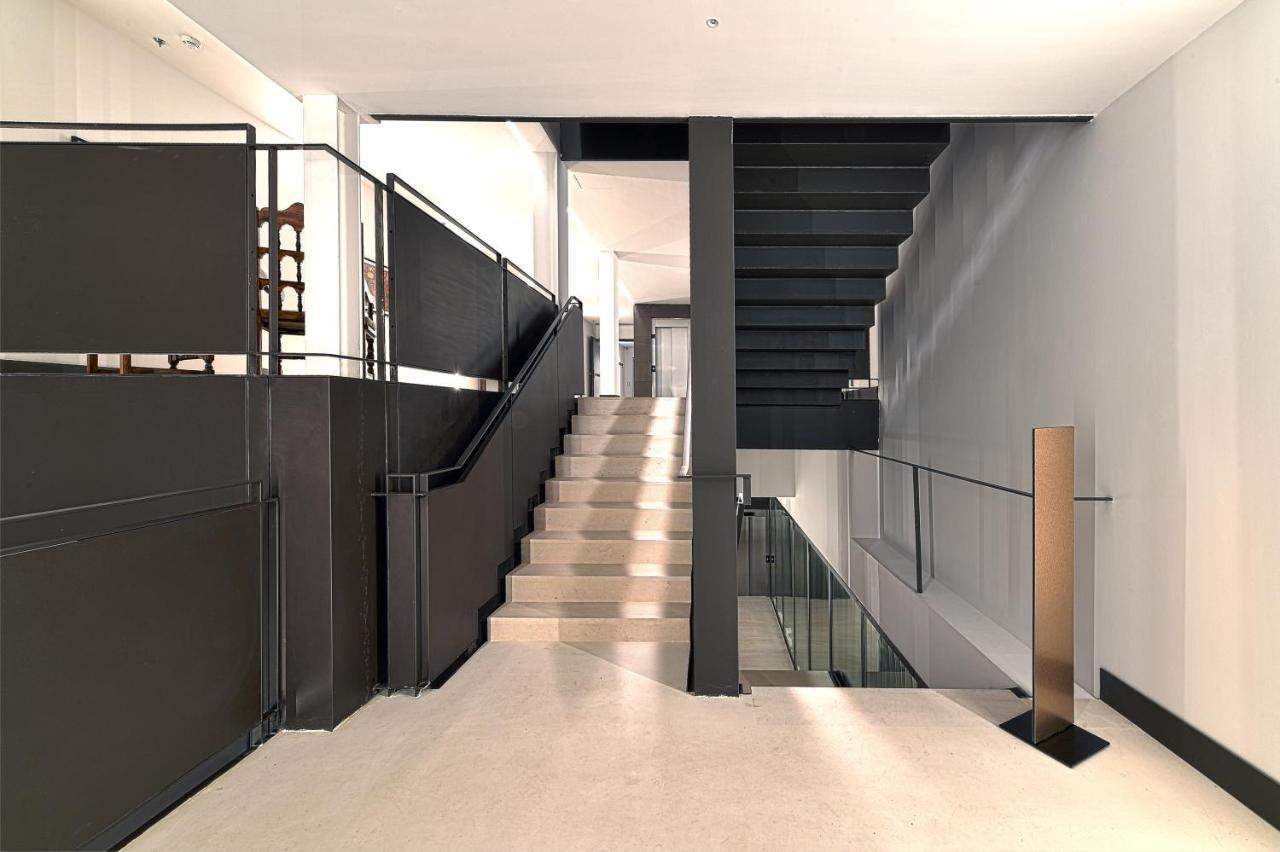 Parador De Turismo De Леон Екстер'єр фото Interior of the building